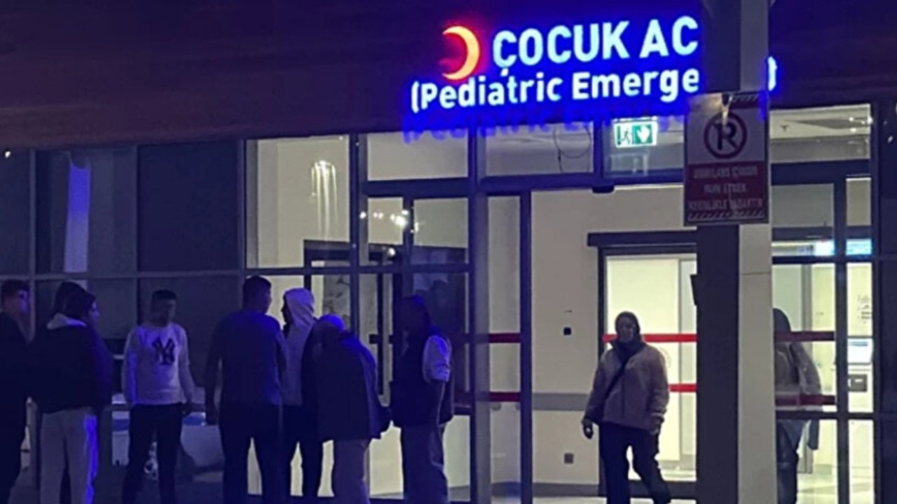 Fatih’te aile faciası: Midye yedikten sonra iki çocuk hayatını kaybetti!