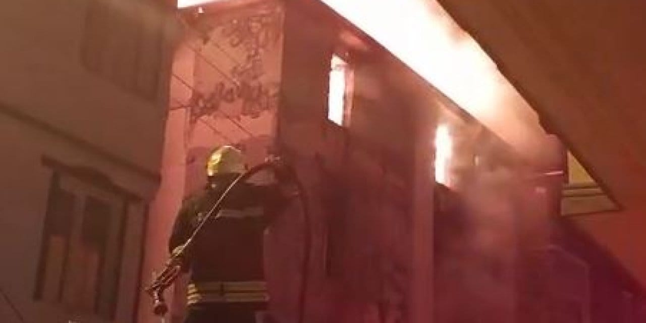 Gaziantep’te bina yangını: Kullanılamaz hale geldi