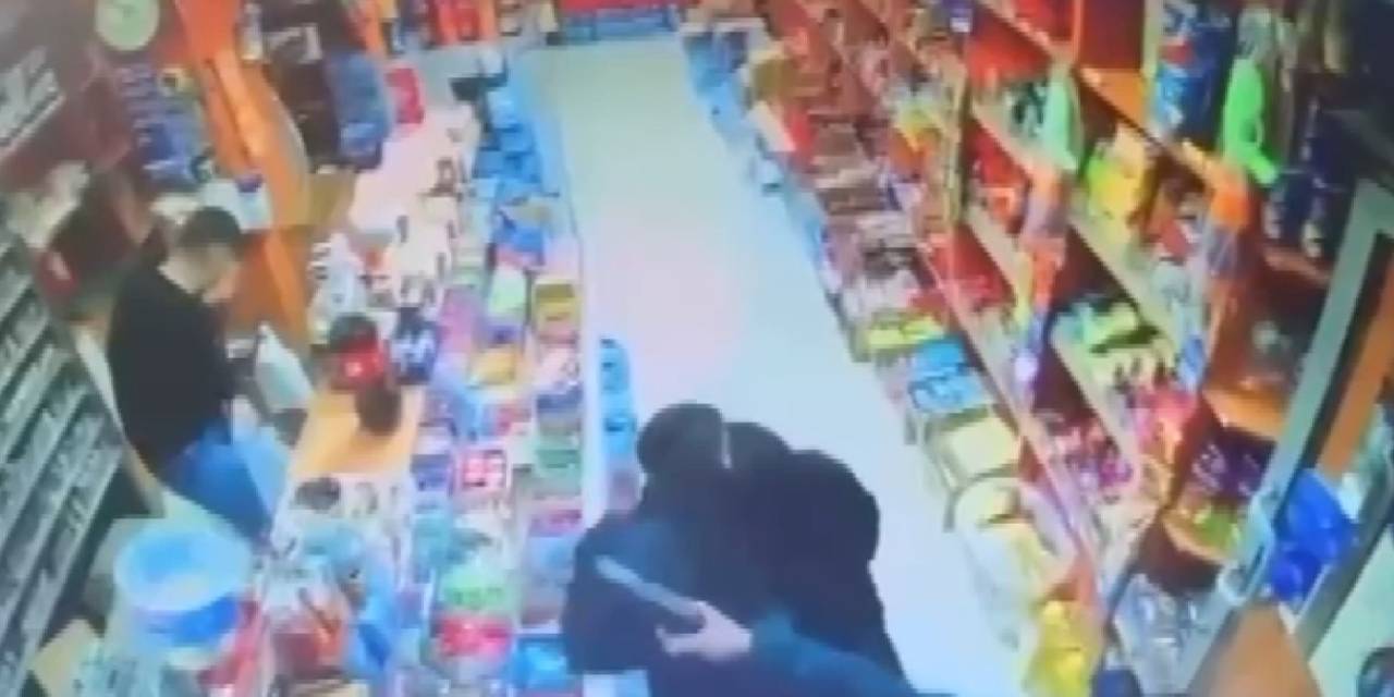 İstanbul’da kan donduran cinayet! 10 bin lira için tartıştığı adamın oğlunu öldürdü!