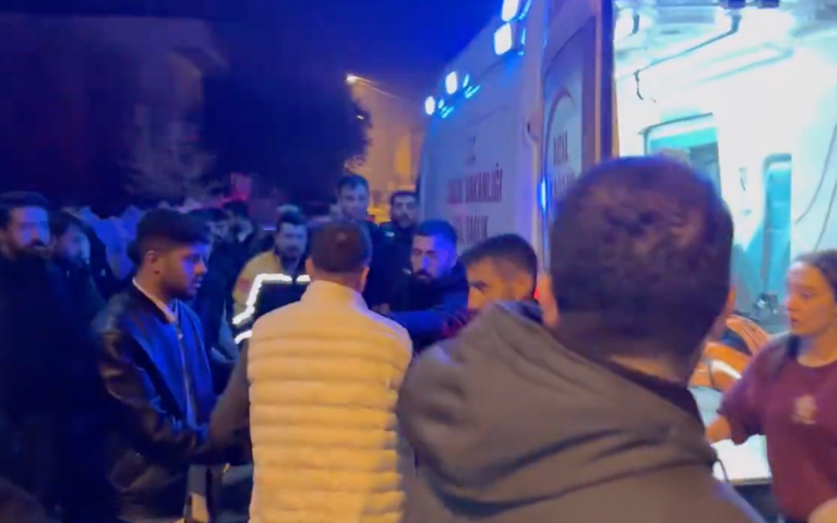 DEM Partili Bozan: Mersin'de Rojava eylemine silahlı saldırıda bir genç öldürüldü