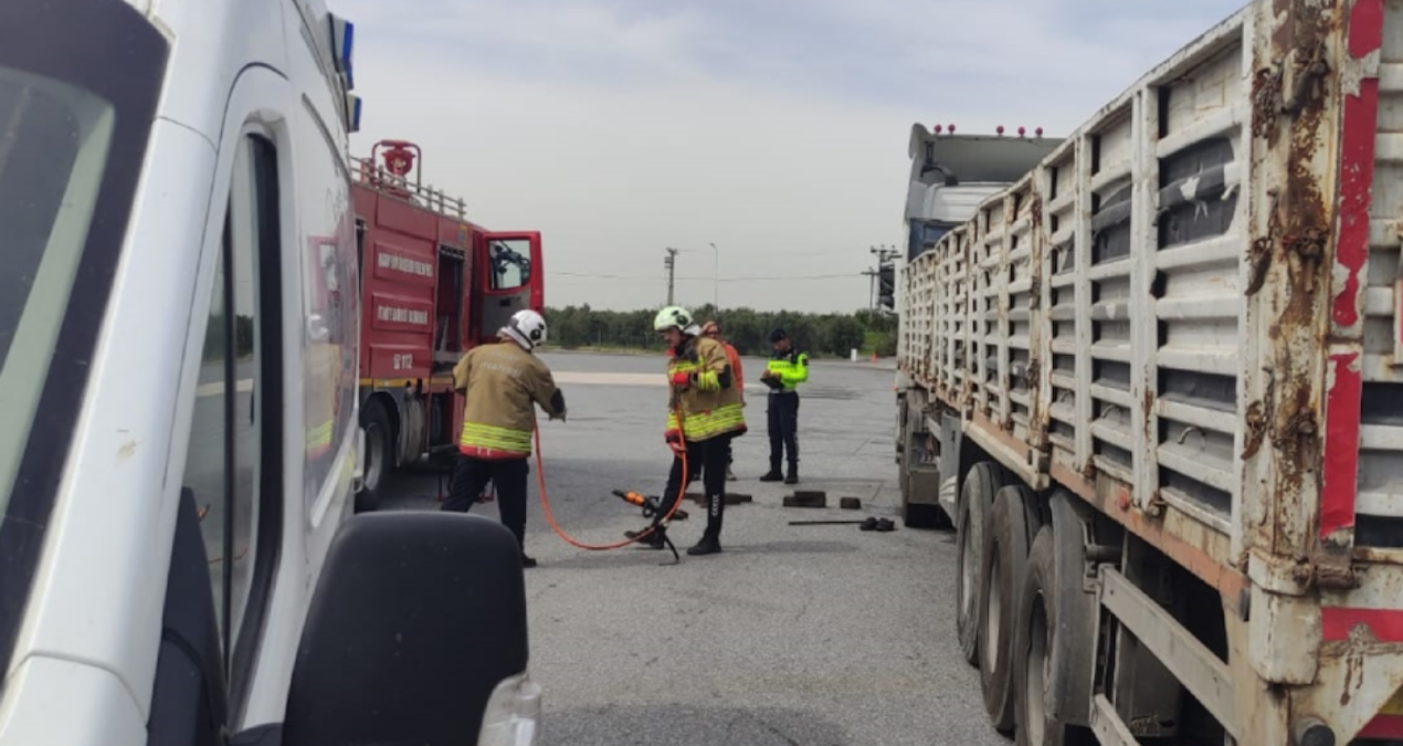 Hatay’da Tır Tamiri Faciası: Mahmut Dadaş Hayatını Kaybetti