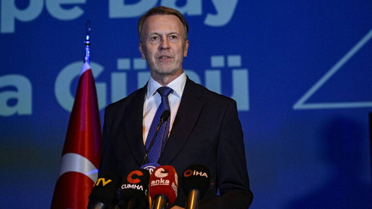 avrupa-gunu-ankarada-kutlandi-abnin-yeni-buyukelcisi-ataturkten-alinti-yapti-9rTnI9gR